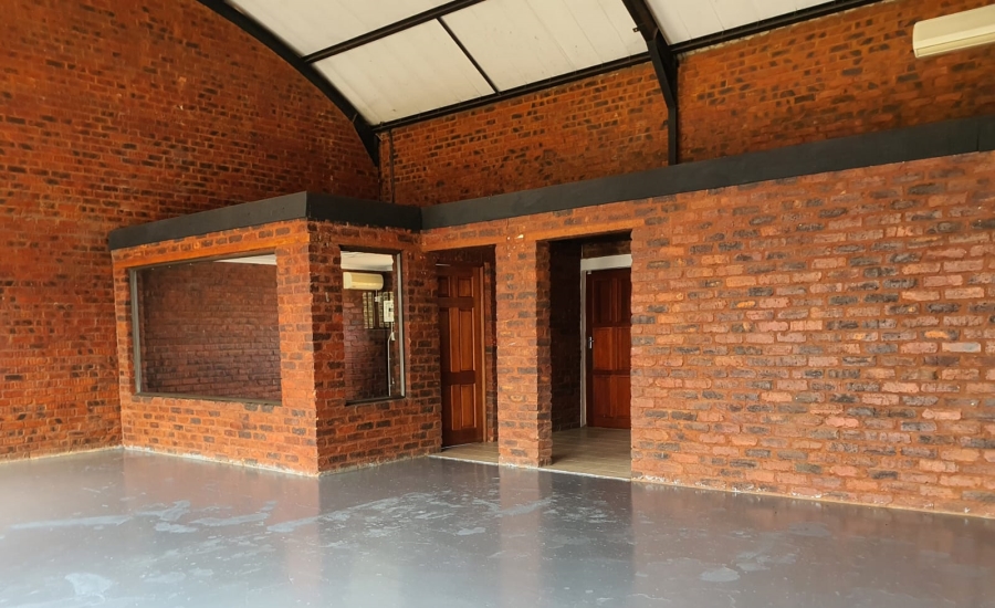 Commercial Property for Sale in Melodie North West